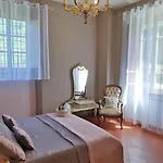 La Maison De Jardin Pensión 4*